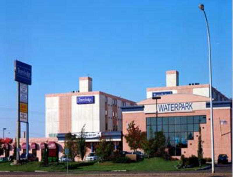 Travelodge By Wyndham Edmonton West Kültér fotó